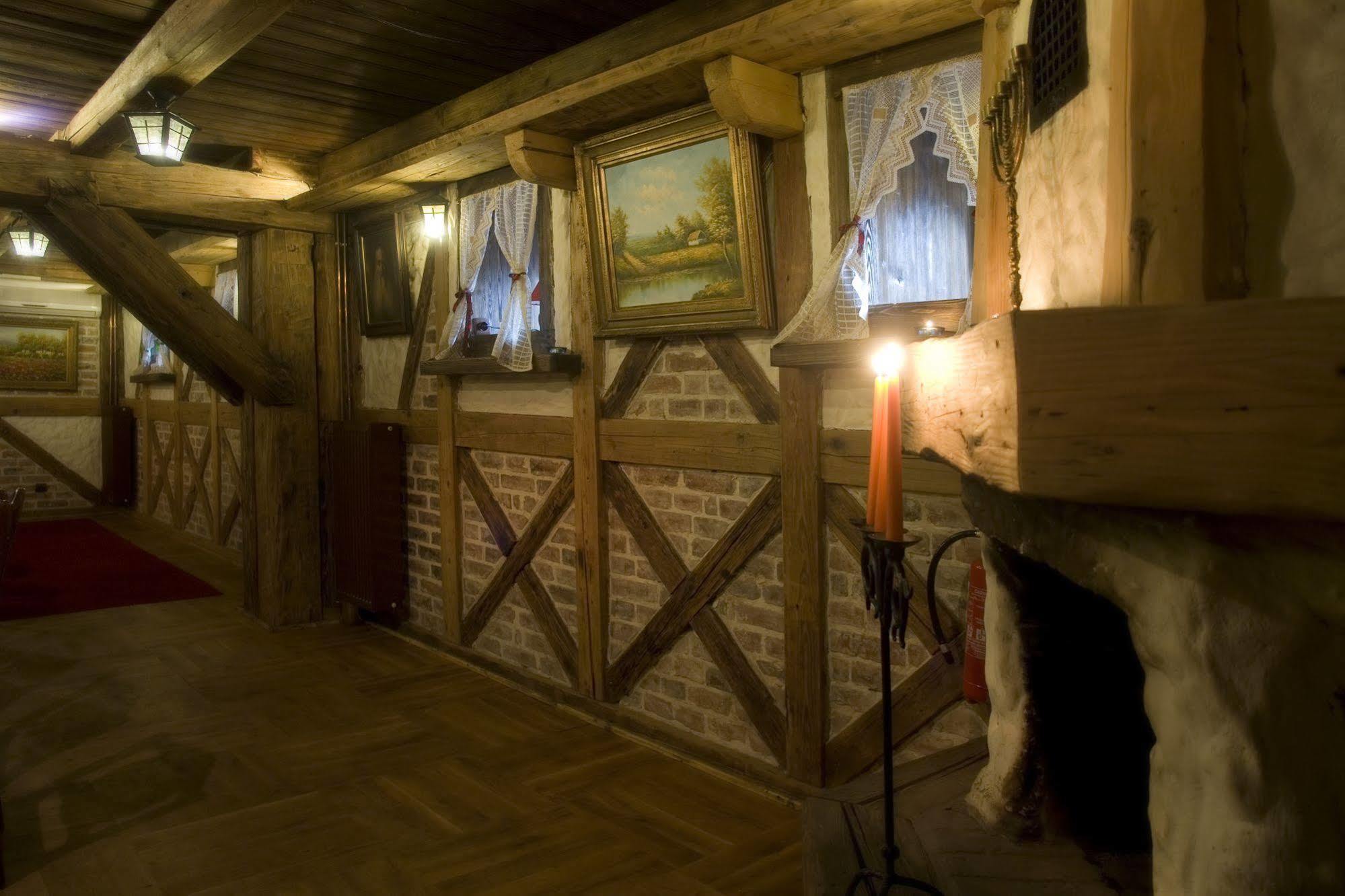 Hotel Marysin Dwór 2*
